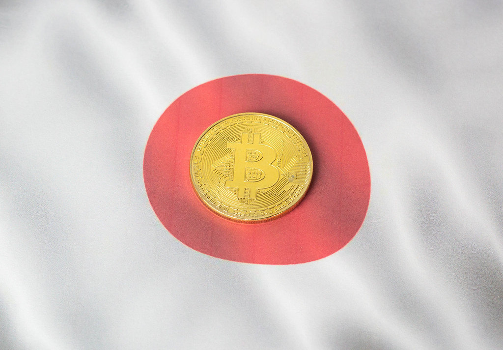 Bitcoin auf japanischer Flagge