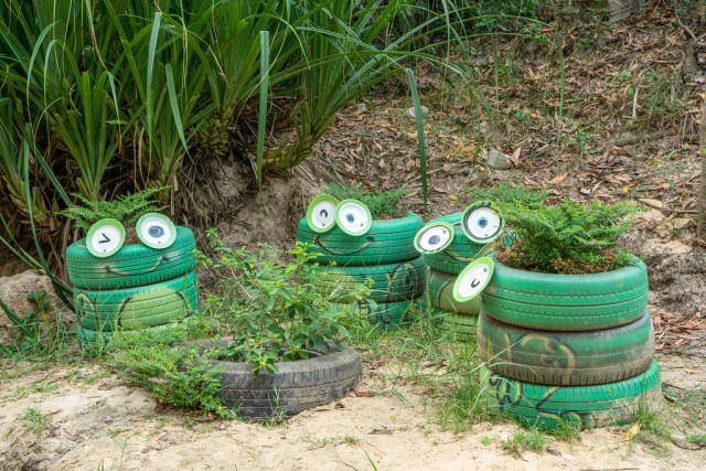 Frogs Flower Pots made with painted Tires in Mui Ne, Vietnam