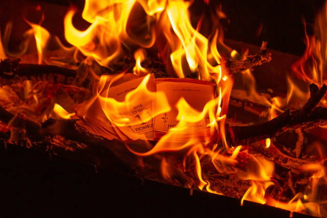 Pages of a burning calendar on fire