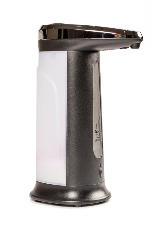 automatic-soap-dispenser-on-white-background-kostenloses-foto-auf-ccnull-de