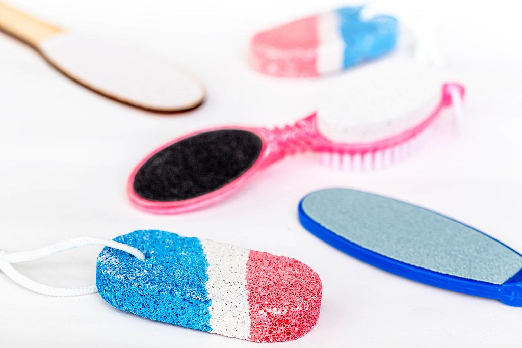 Various accessories for cleaning the feet