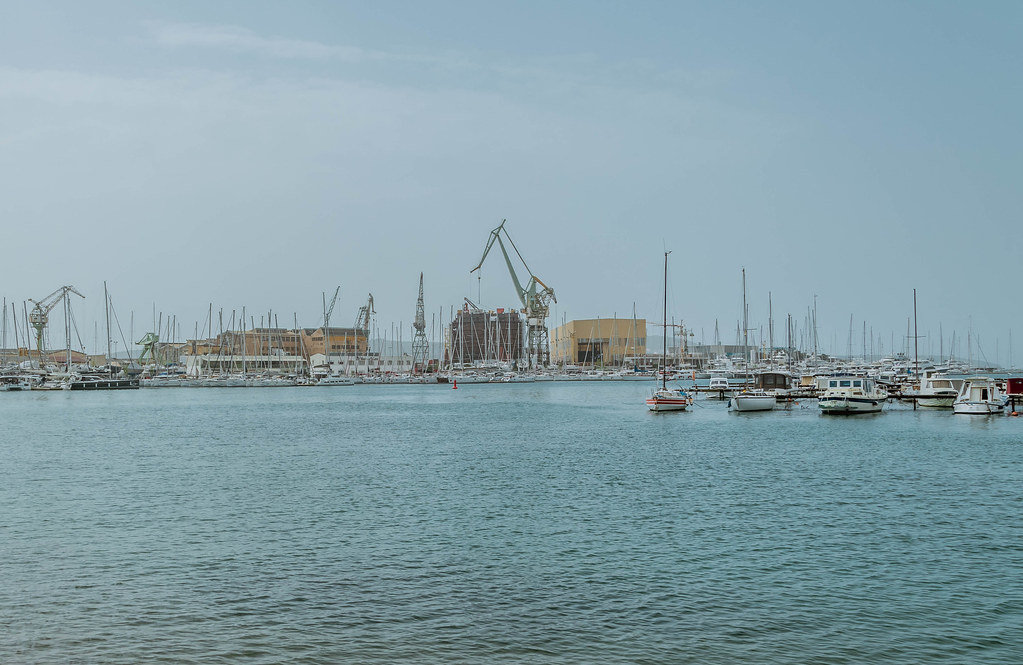 Die Werft in der Nähe der Altstadt von Trogir, Kroatien