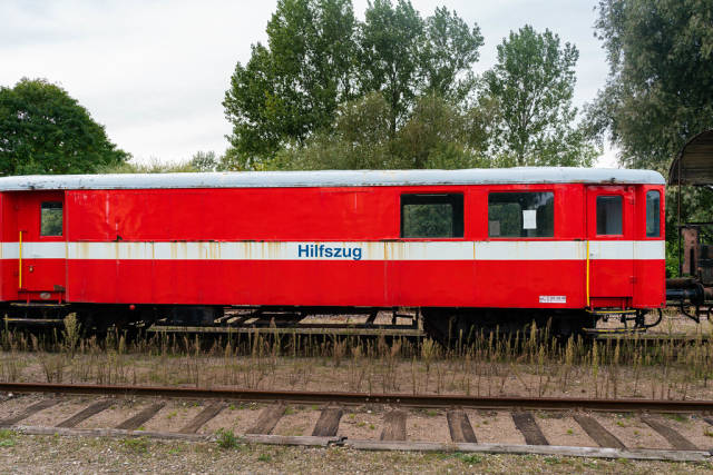 Old German rescue train (Hilfszug) – side view