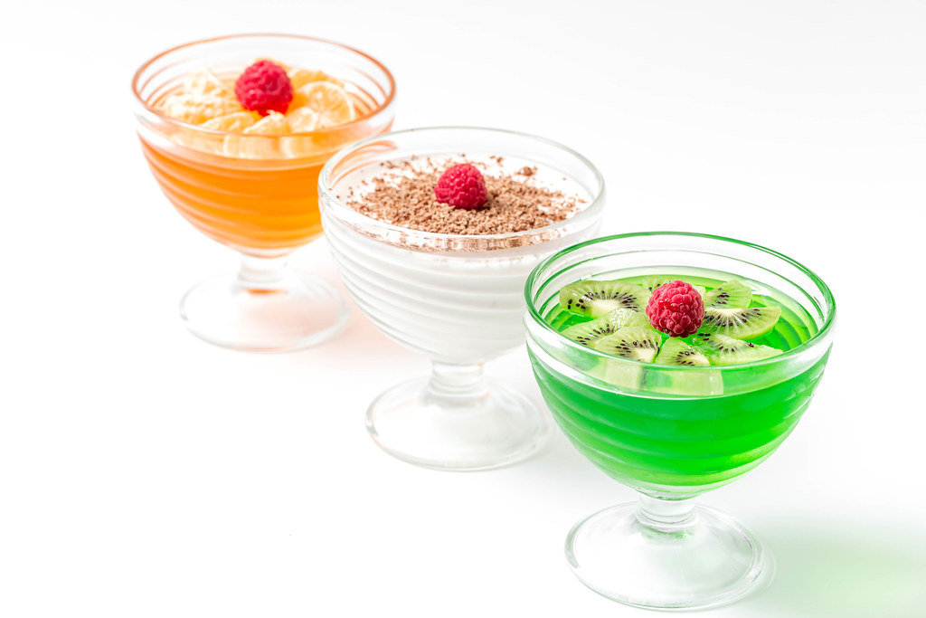 Three glass bowls of jelly desserts - Kostenloses Foto auf ccnull.de