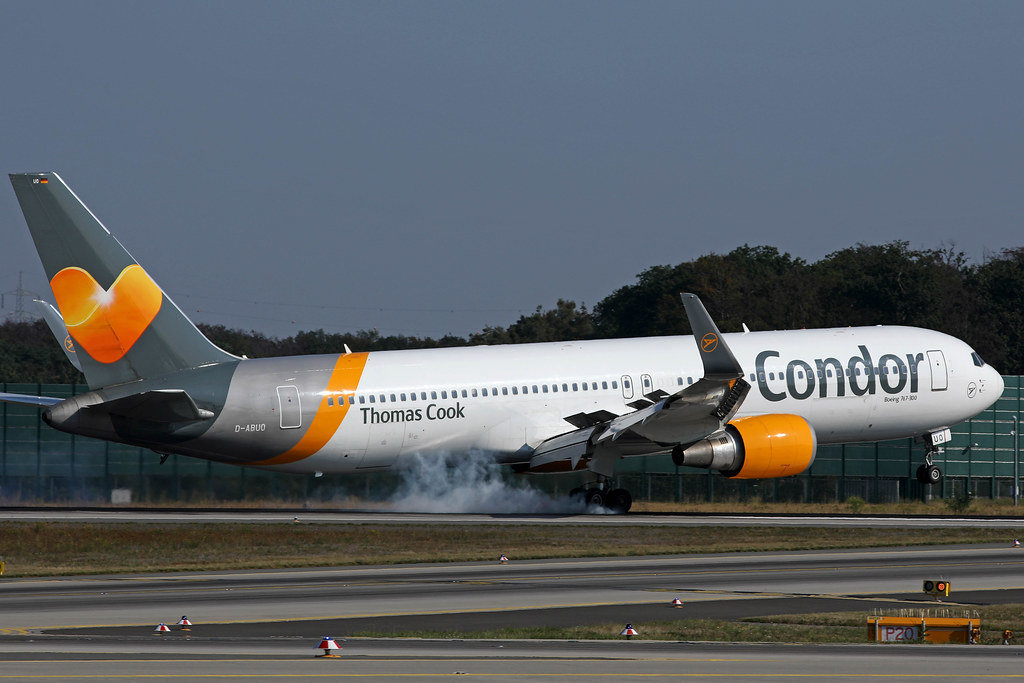 Condor D-ABUO touching down, Thomas Cook sticker
