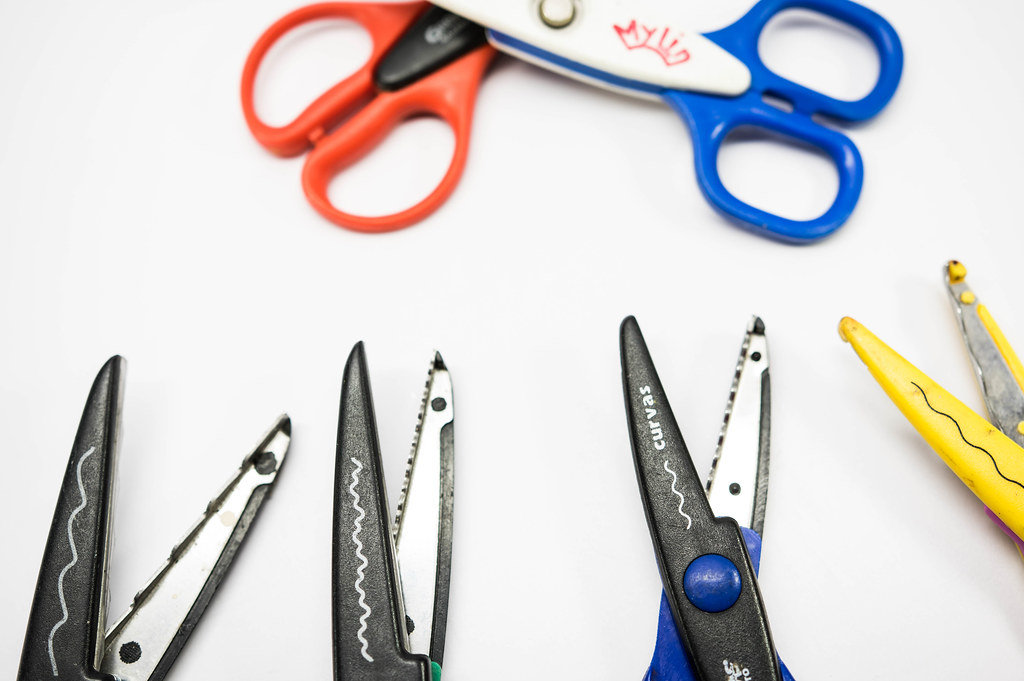 Different shape cutting scissor blades