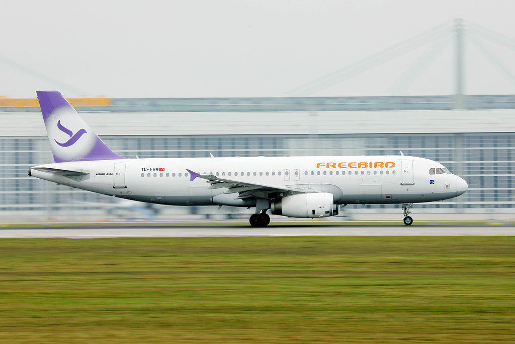 Freebird Airlines Airbus A320, TC-FHM in Munich Airport