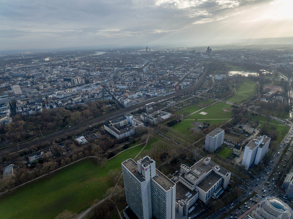 Luftbildaufnahme: Grüngürtel in Köln