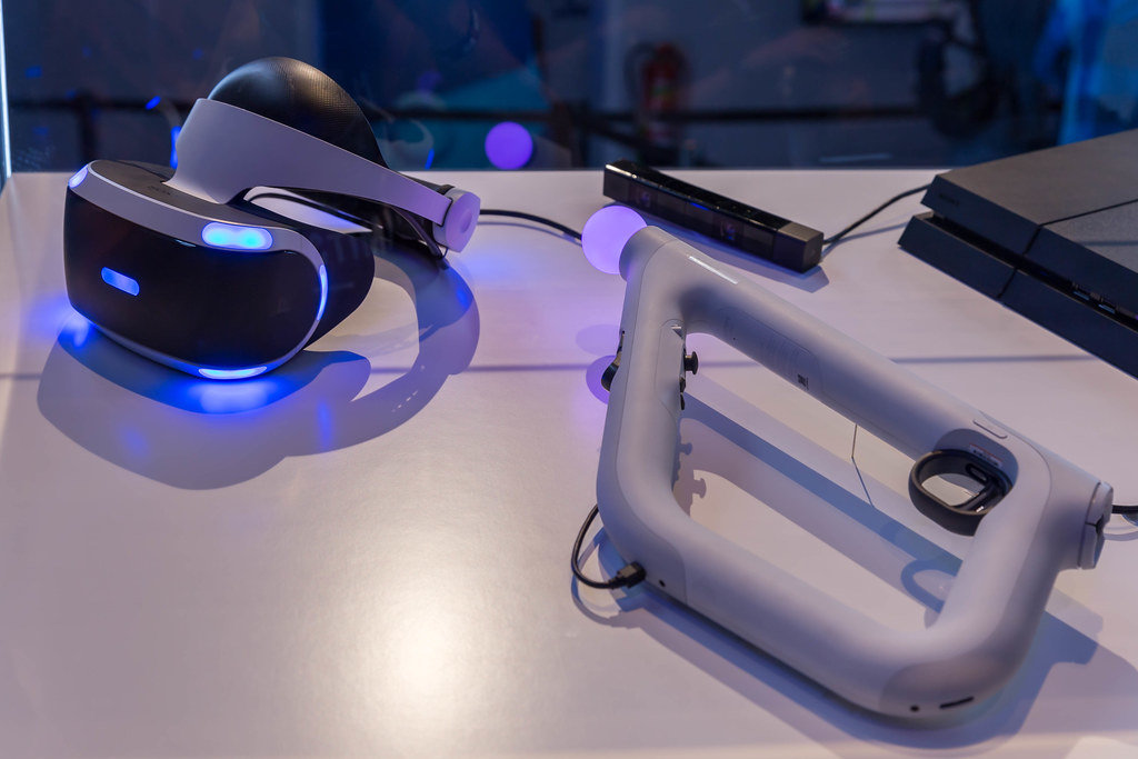 Playstation VR Headset und Controller