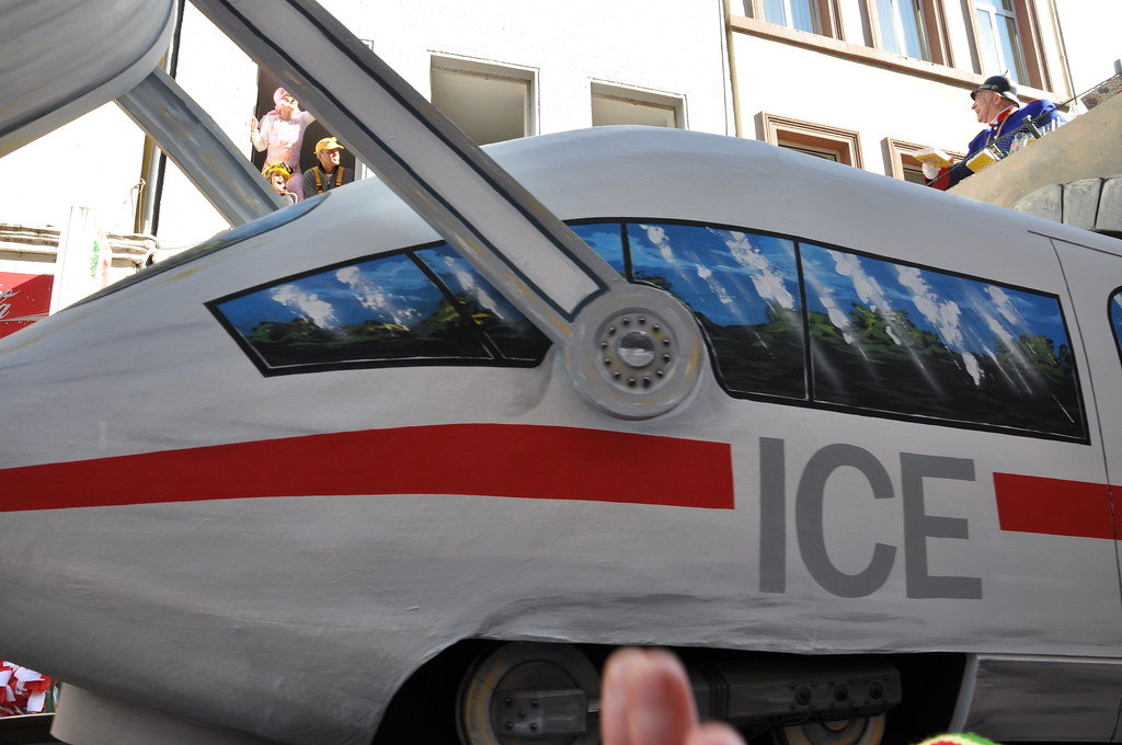 Rosenmontagszug 2011, Köln