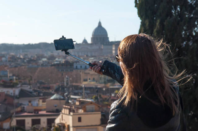 Selfie Stick in Rom