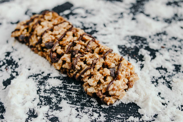 Muesli bar with dark chocolate