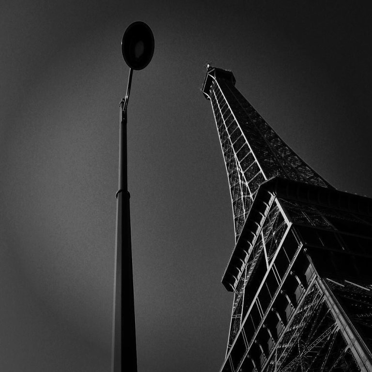 😔 #prayforparis #parisattacks