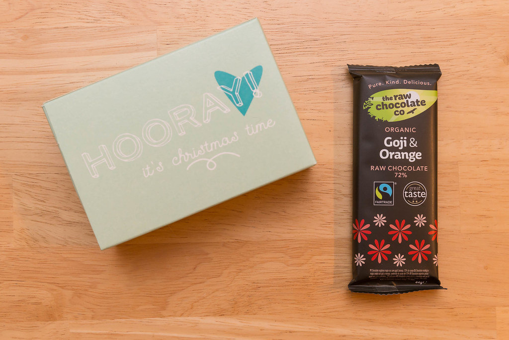 Tür 1: Goji & Orange Rohschokolade / Raw Chocolate