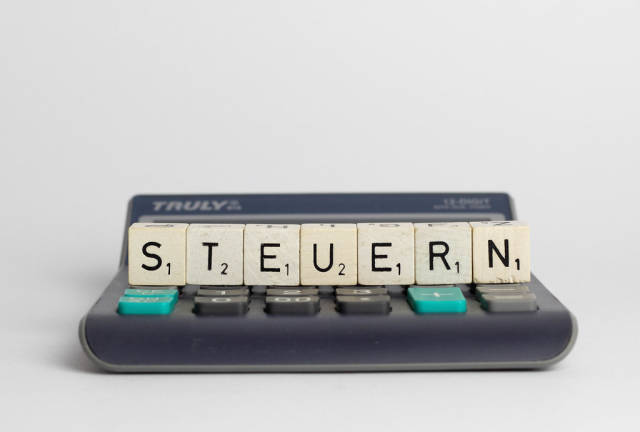 Steuern