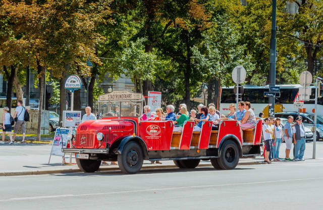 Tourist bus in Vienna