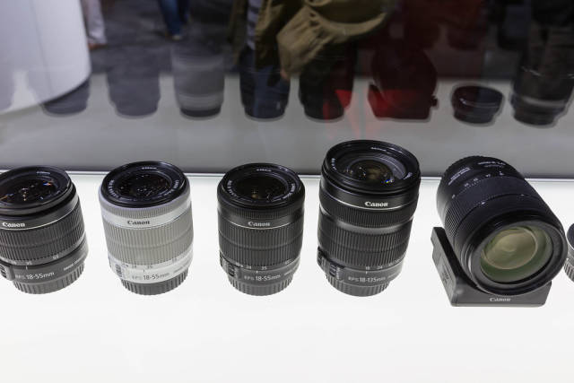Canon: EFS 18-55mm und 18-135mm