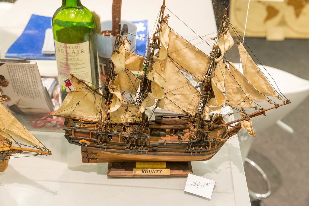 Modellschiff "Bounty