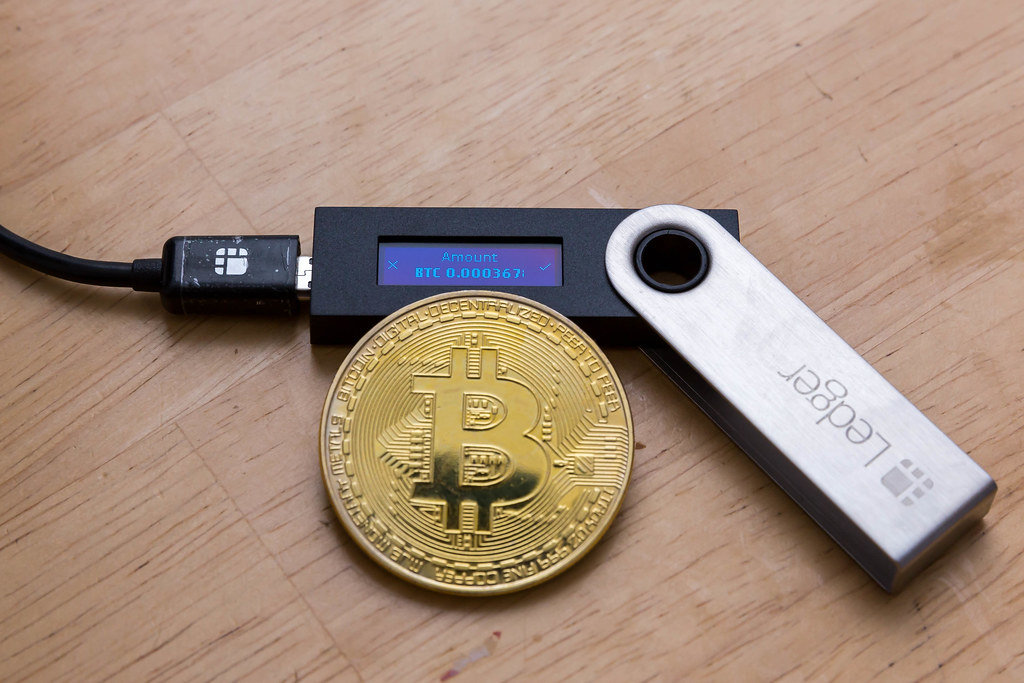 Bitcoin senden mithilfe des Ledger Nano S