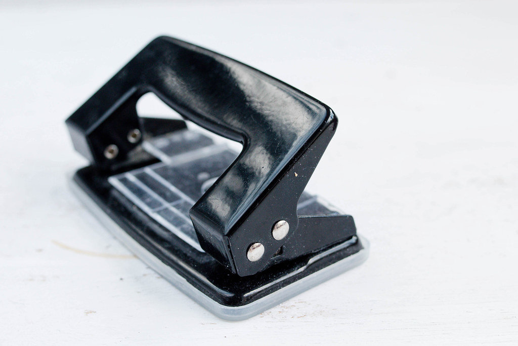 Black Paper Punch / Locher