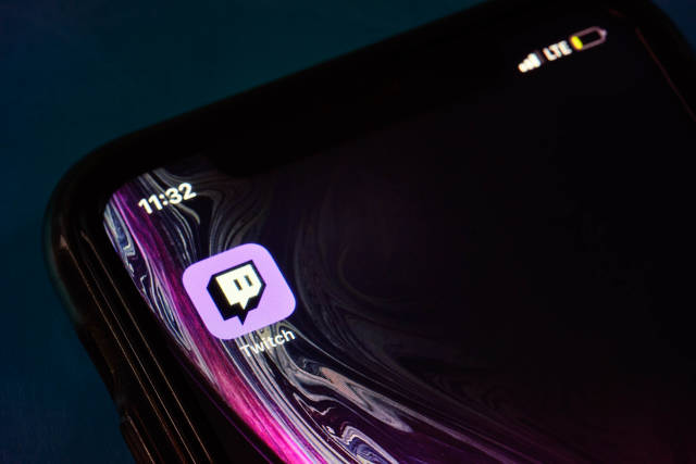 Twitch icon app on the screen smartphone