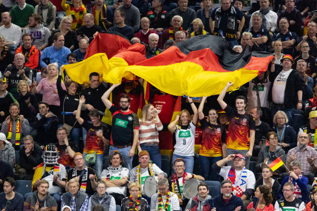 Deutsche Fans sorgen für Stimmung Köln Arena Handball WM 2019