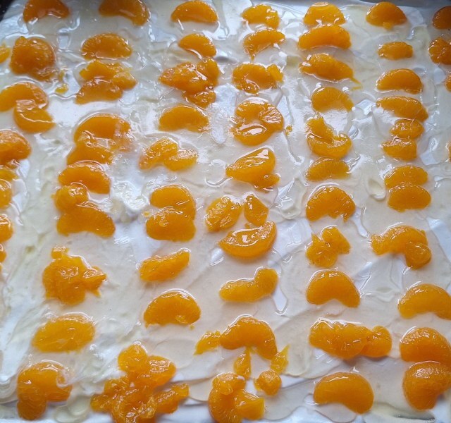 Mandarinenkuchen mit Sahne